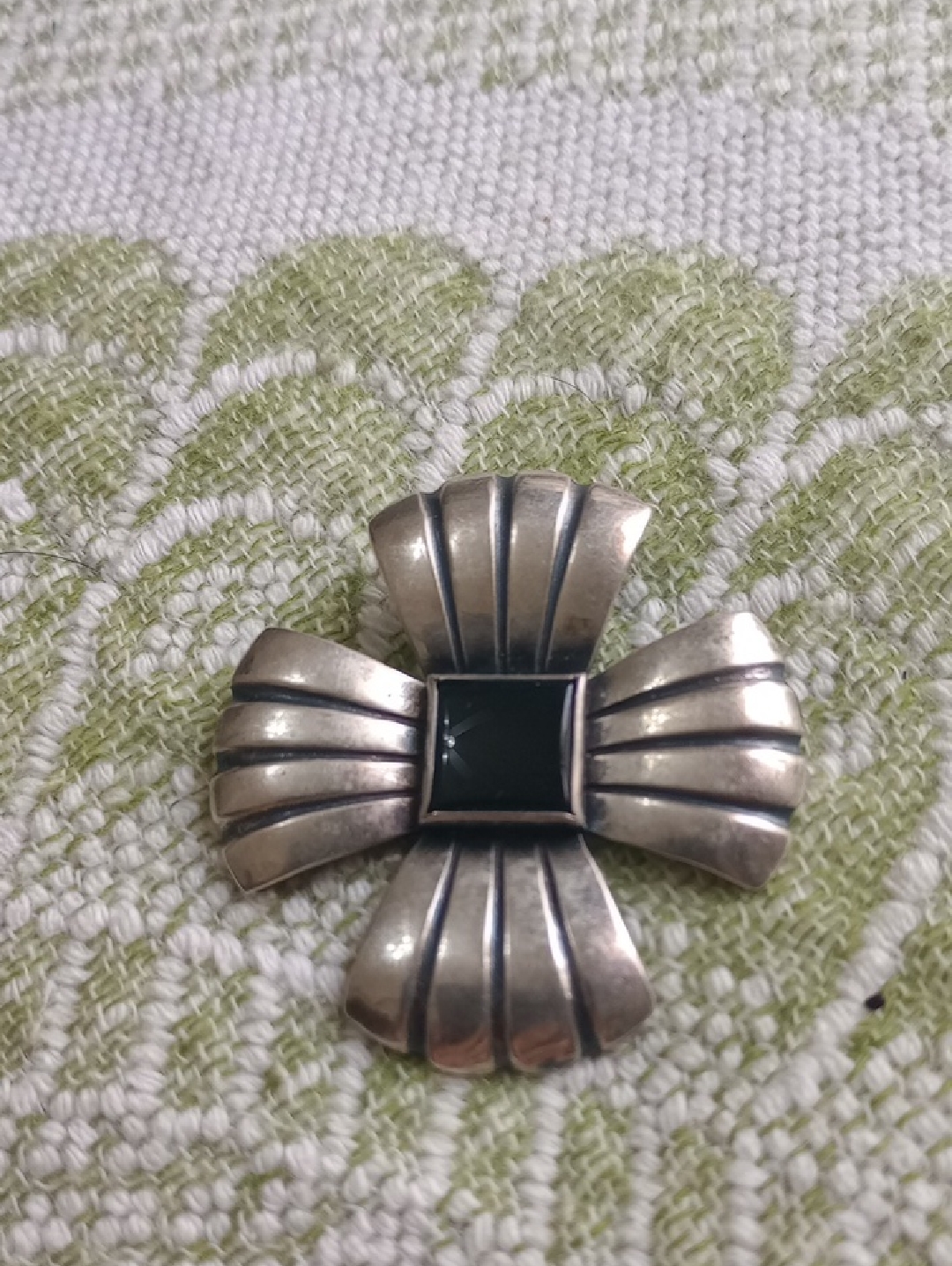 Azted Artisan Hand Crafted Sterling Silver Vtg Onyx Pendant/ Brooch -
